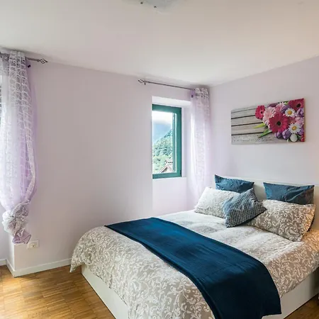 Апартаменты Guesthost - Flat X4 In With Swimming Pool! Нессо