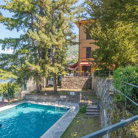 Guesthost - Flat X4 In With Swimming Pool! Нессо