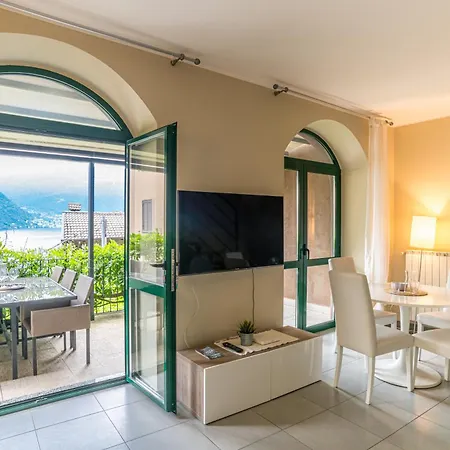 Guesthost - Flat X4 In With Swimming Pool!