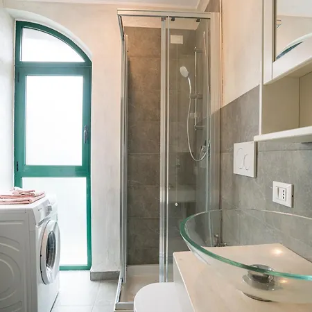 Apartment Guesthost - Flat X4 In With Swimming Pool! *