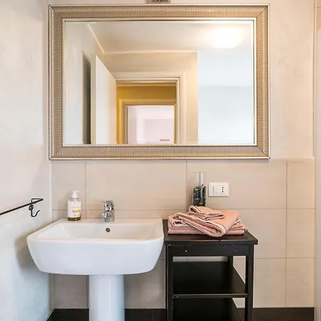 Apartment Guesthost - Flat X4 In With Swimming Pool! Nesso