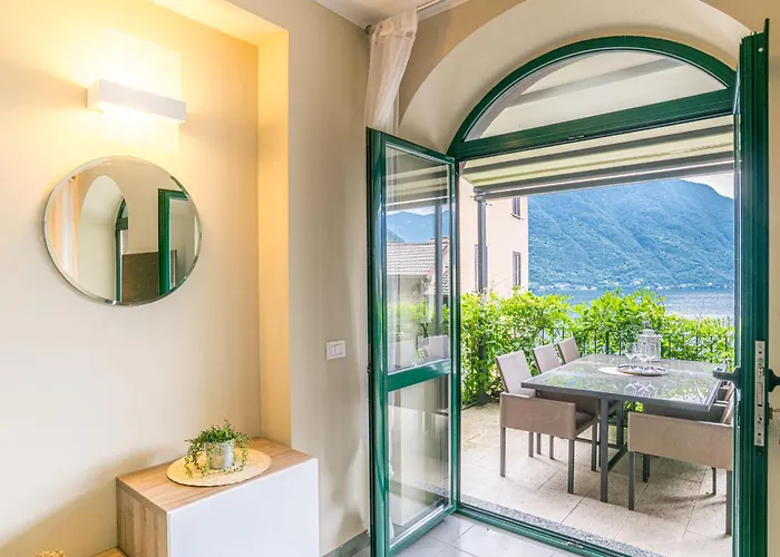 Guesthost - Flat X4 In With Swimming Pool!