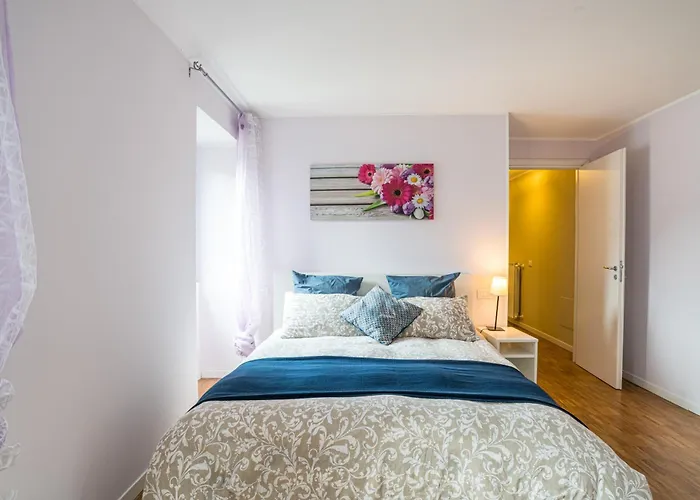 Guesthost - Flat X4 In With Swimming Pool! Apartmán