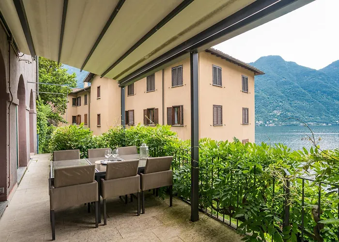 Guesthost - Flat X4 In With Swimming Pool! Apartment Nesso